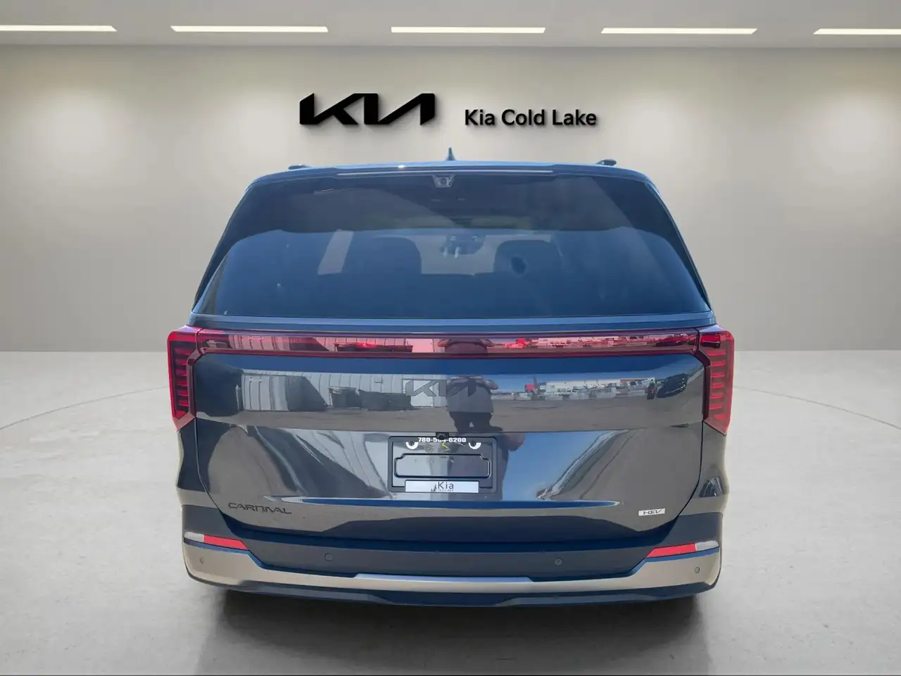 Kia Carnival снимка Kia Carnival
