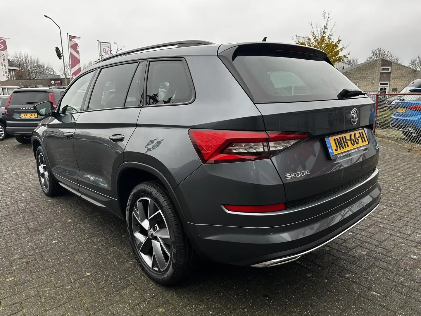 Skoda Kodiaq 1.5 TSI Sportline Business Gris - 2