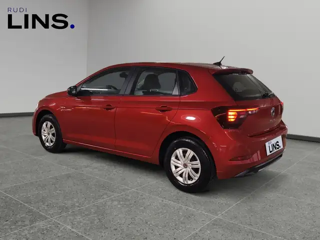 Volkswagen Polo view 3
