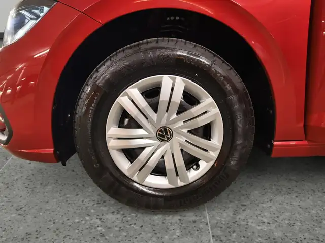 Volkswagen Polo view 14