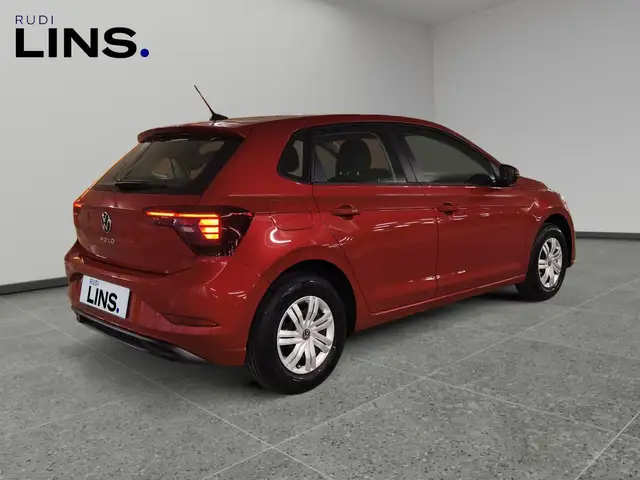Volkswagen Polo view 5