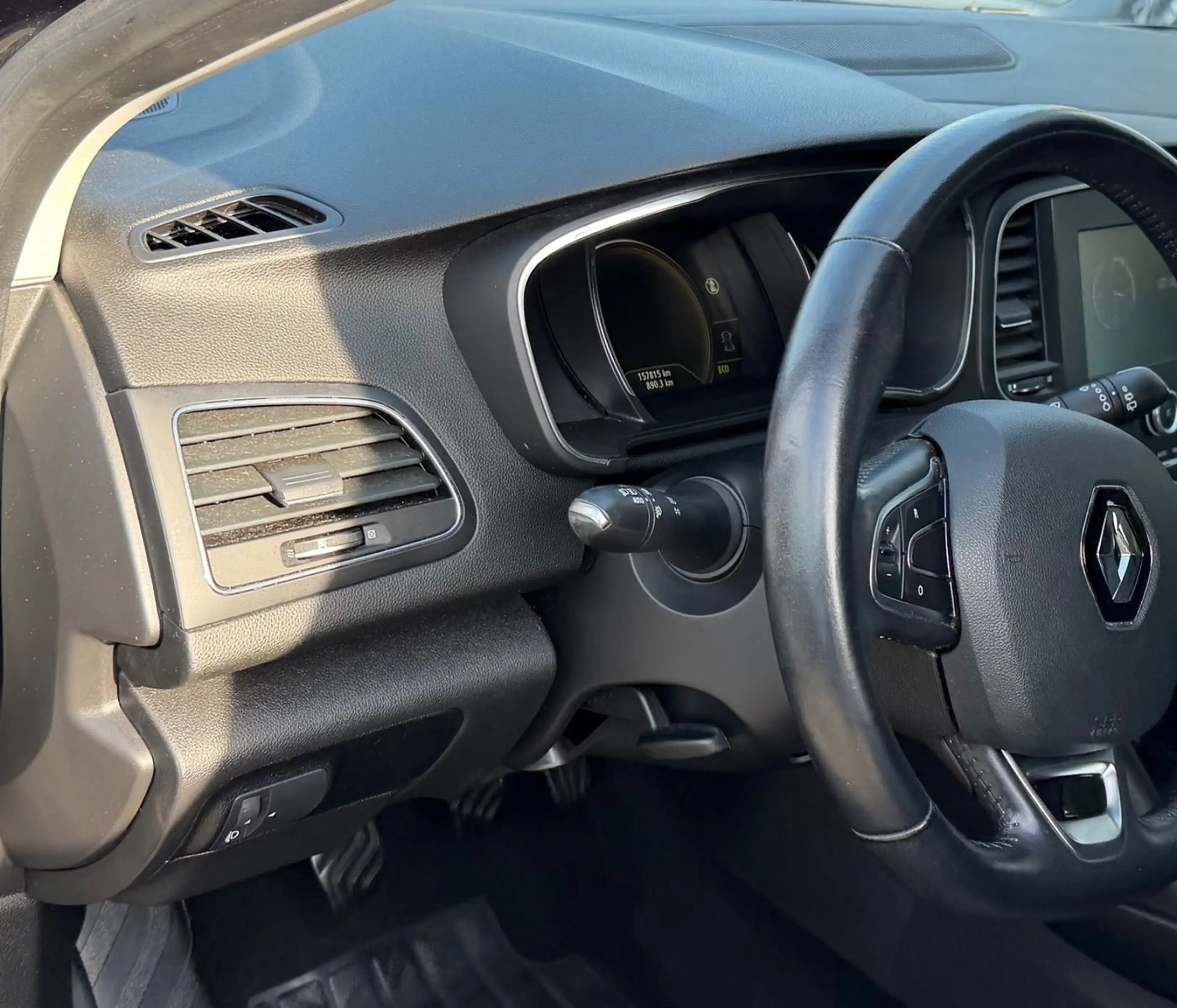 Renault Megane IV Grandtour Experience — photo 6