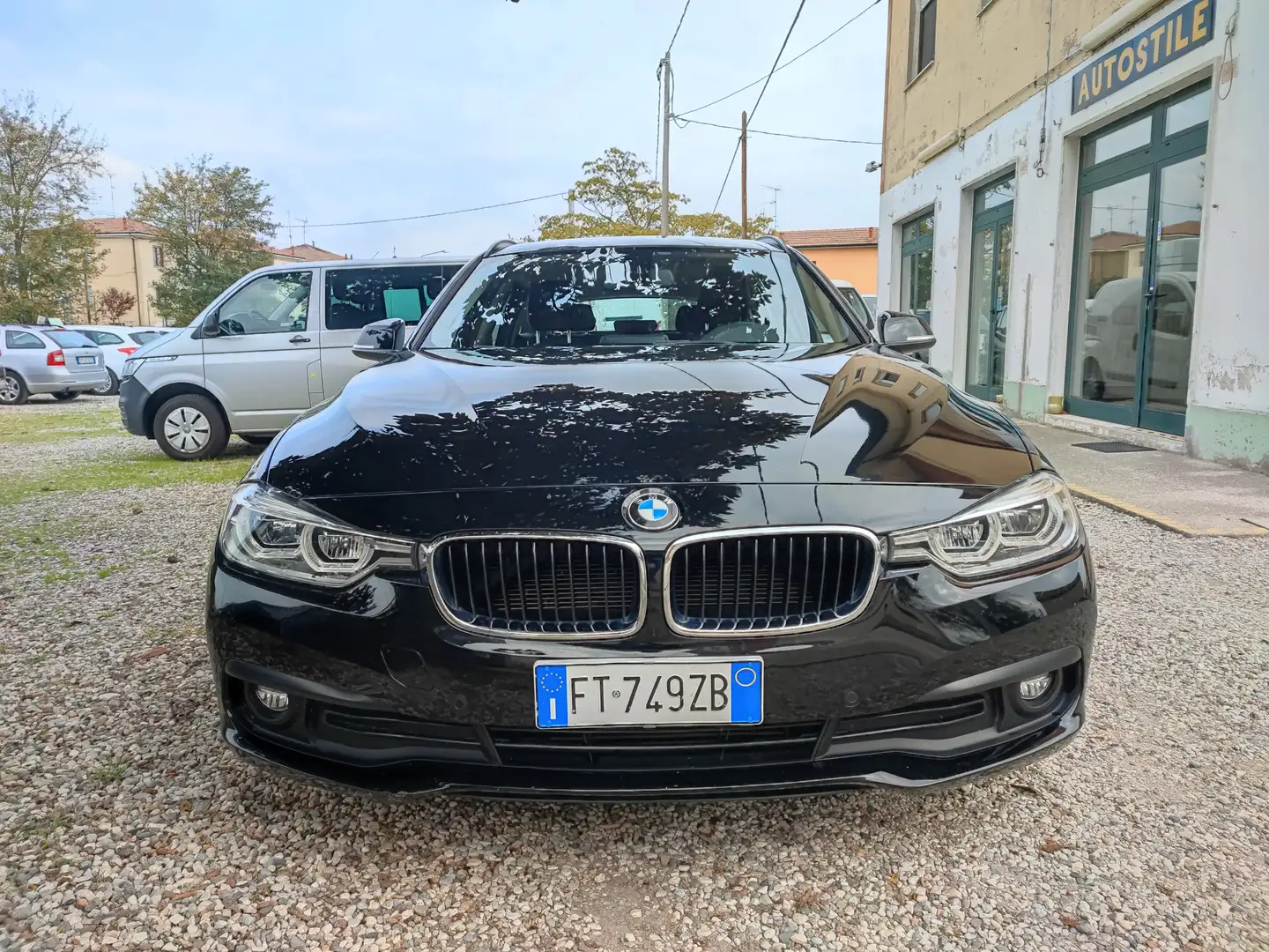 BMW 316 316d Touring Business Advantage auto Fekete - 1