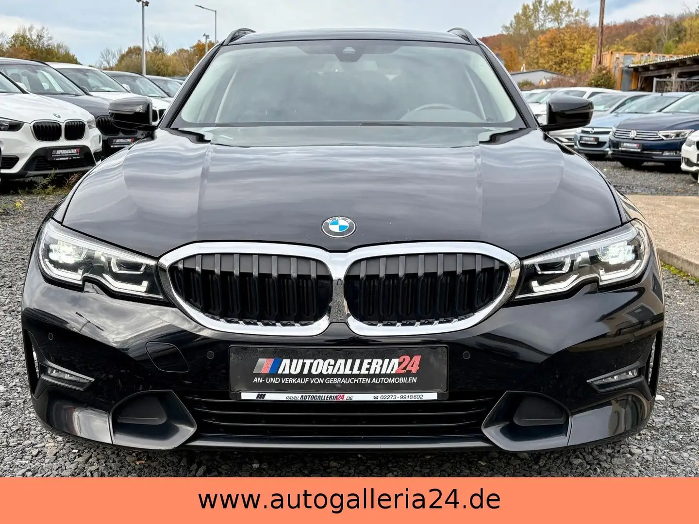 BMW 318 d Tour Aut. SPORT LINE Navi LED AHK Leder 1HD Schwarz - 2