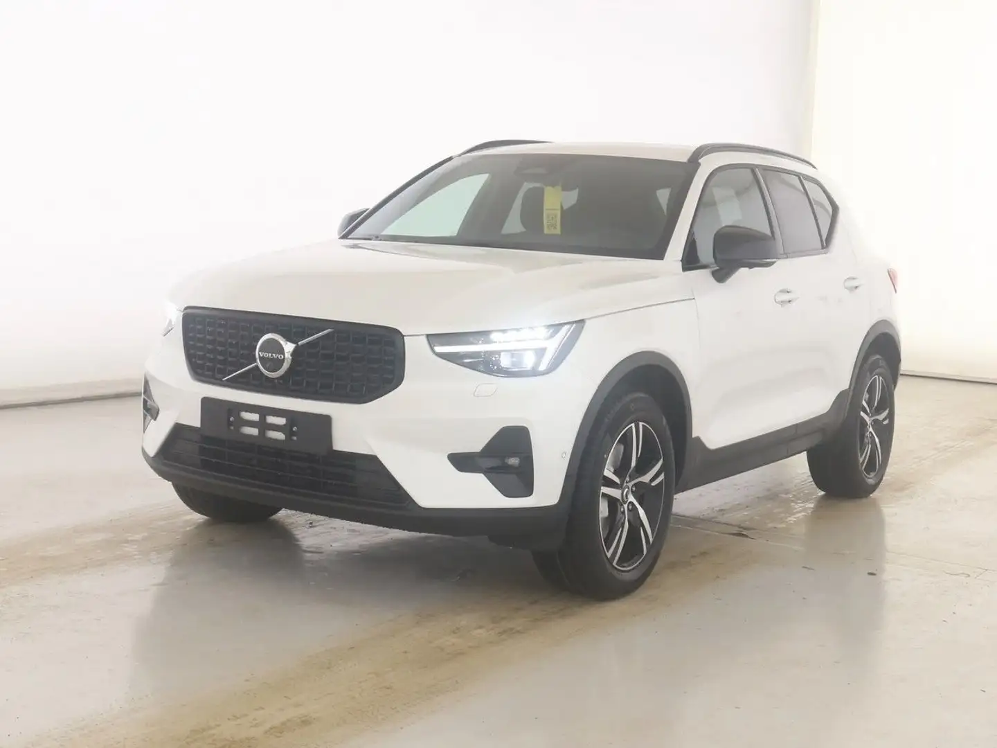 Volvo XC40 B3 Plus Dark 2WD Weiß - 1