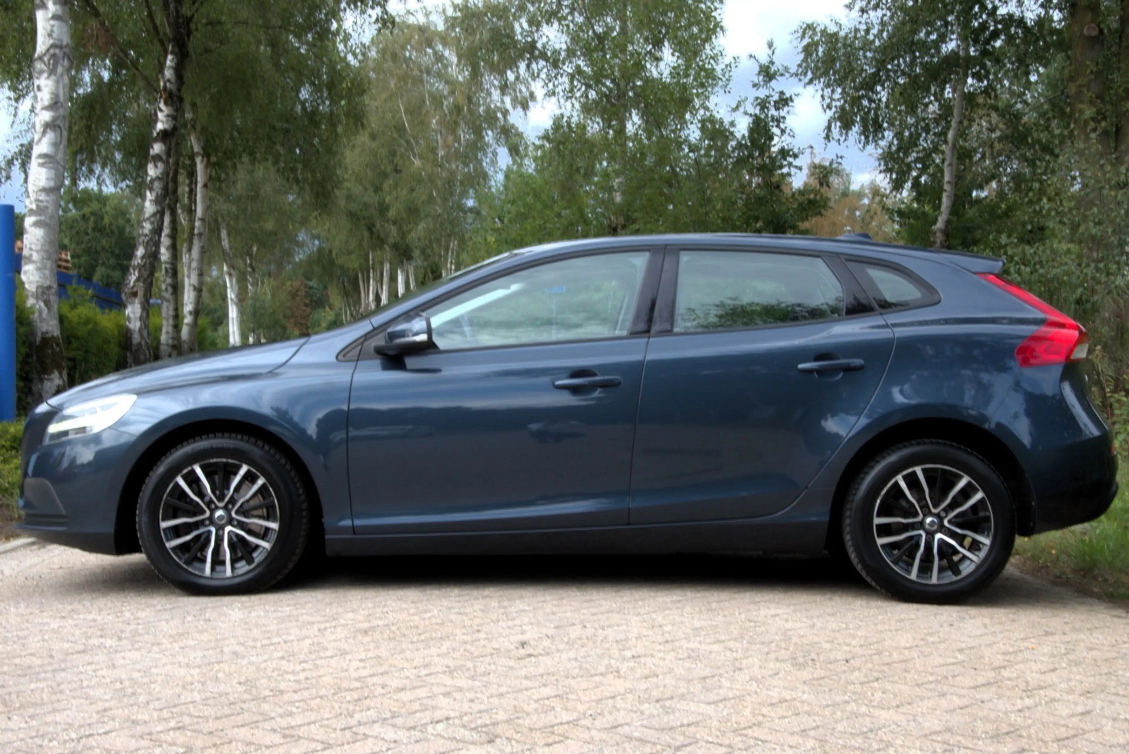 Volvo V40 1.5 T2 Momentum ,NAP, Stoelvw, Navi, Cruise, Clima — photo 4