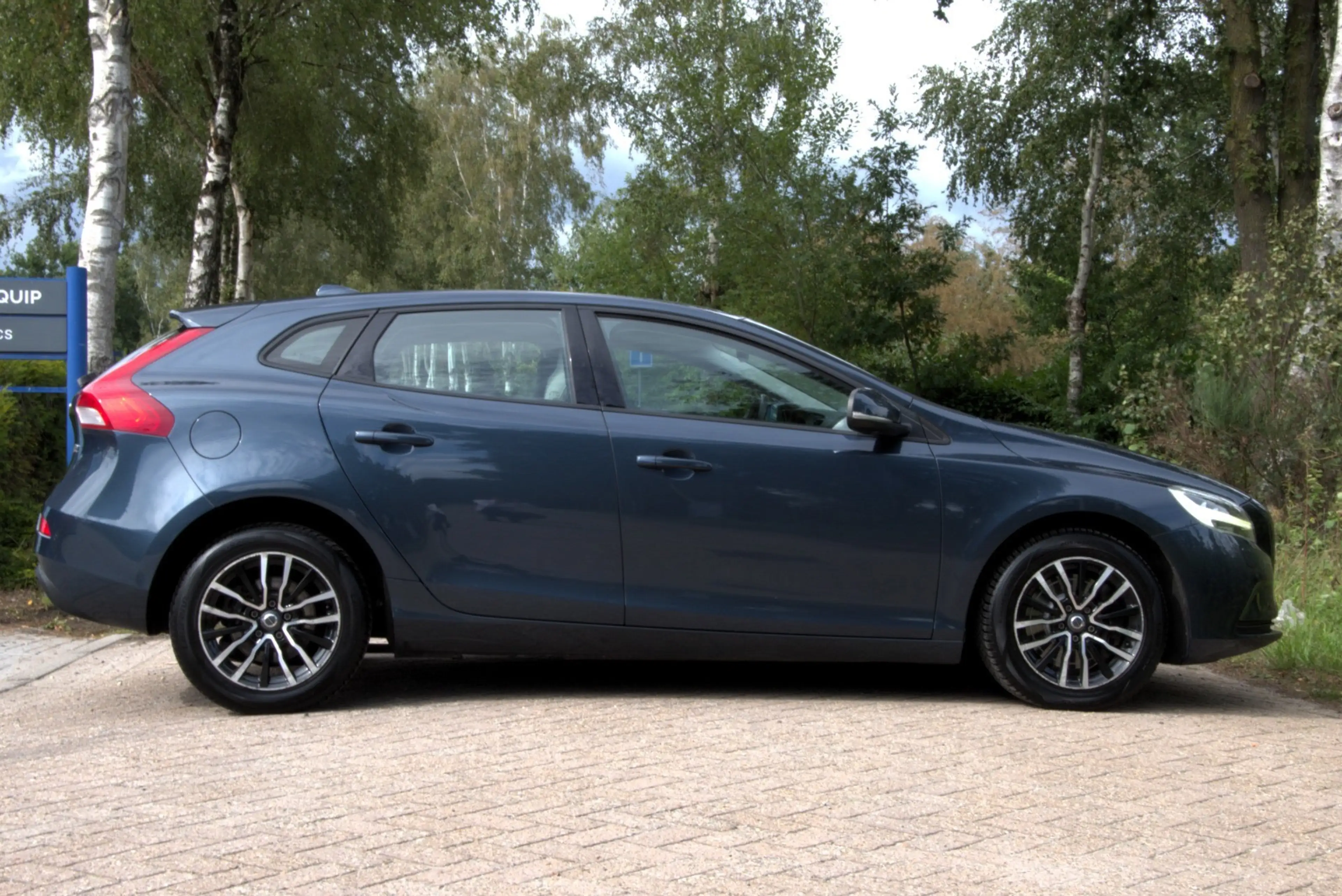 Volvo V40 1.5 T2 Momentum ,NAP, Stoelvw, Navi, Cruise, Clima — photo 5