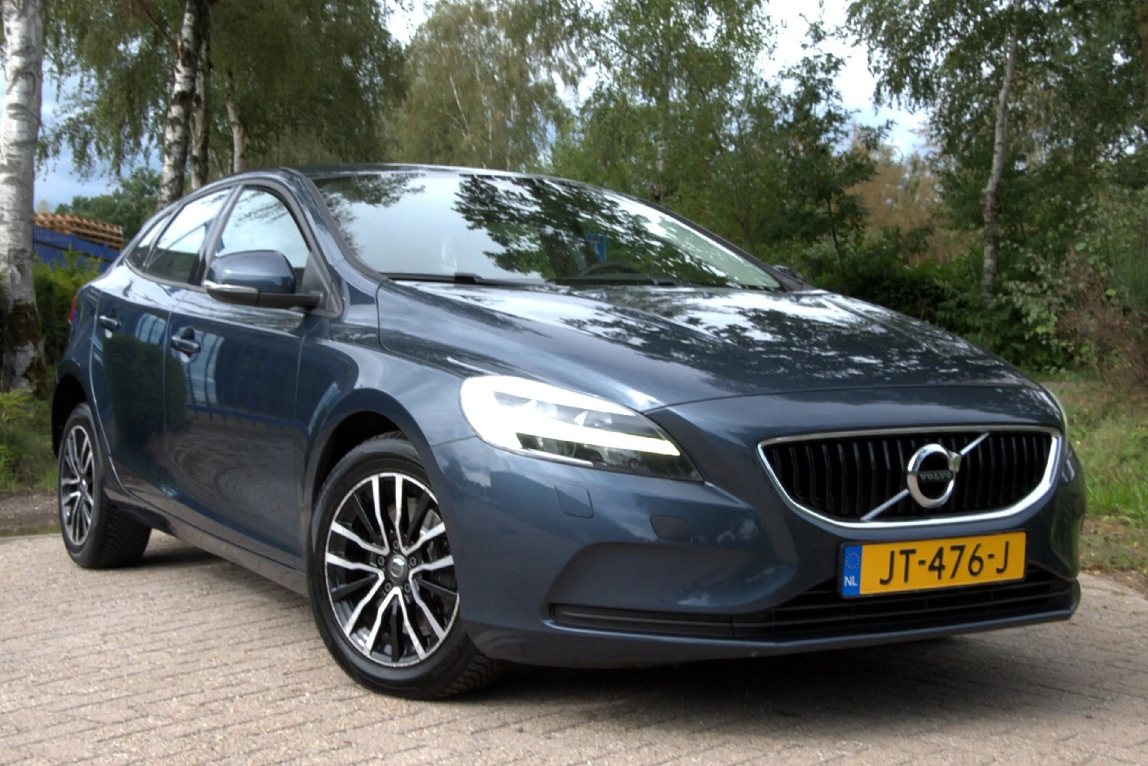 Volvo V40 1.5 T2 Momentum ,NAP, Stoelvw, Navi, Cruise, Clima — photo 2