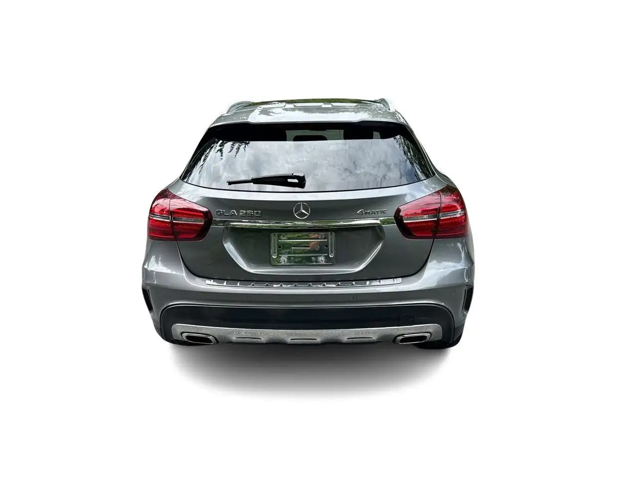 Mercedes-Benz GLA снимка Mercedes-Benz GLA