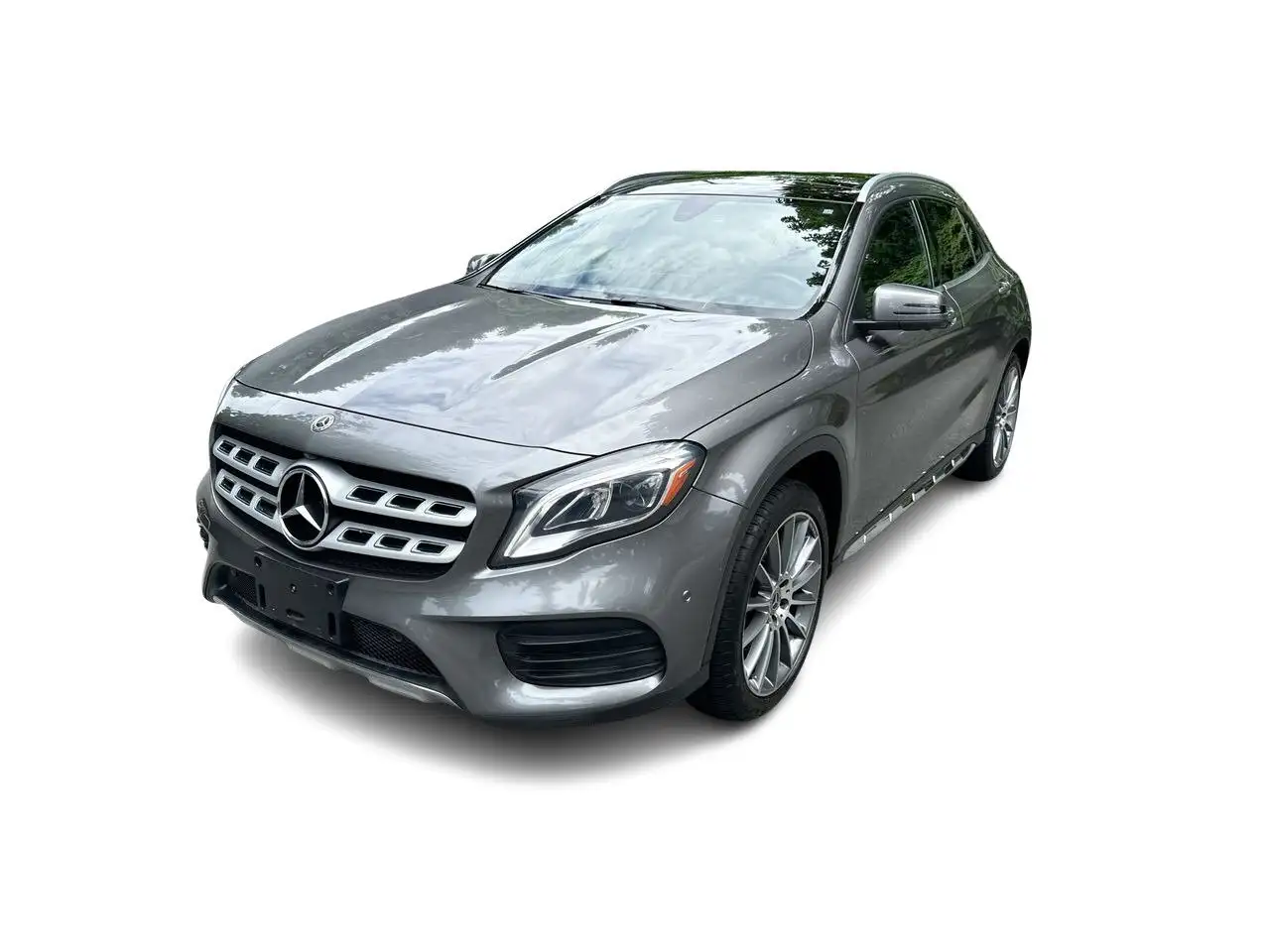 Mercedes-Benz GLA снимка Mercedes-Benz GLA