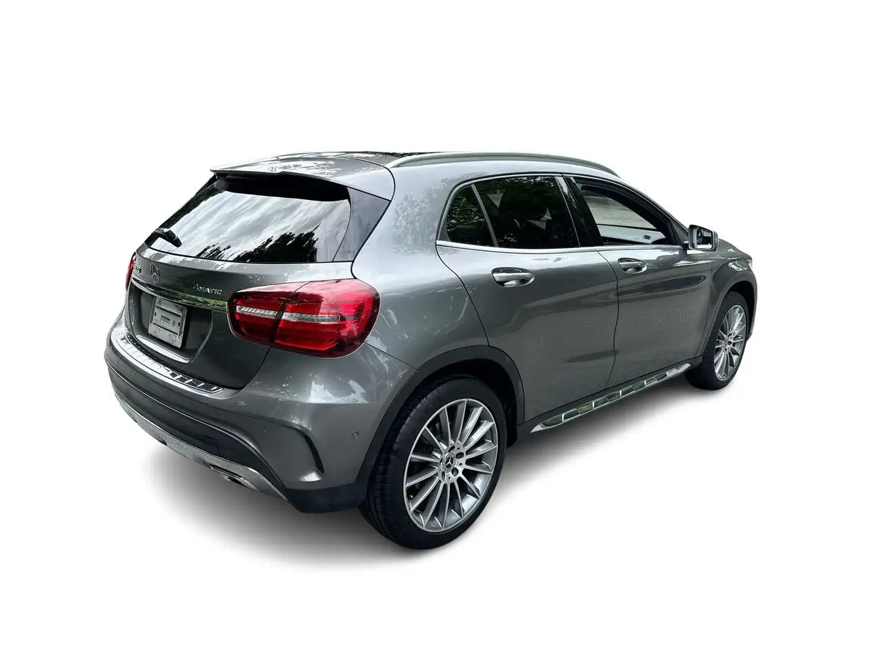 Mercedes-Benz GLA снимка Mercedes-Benz GLA
