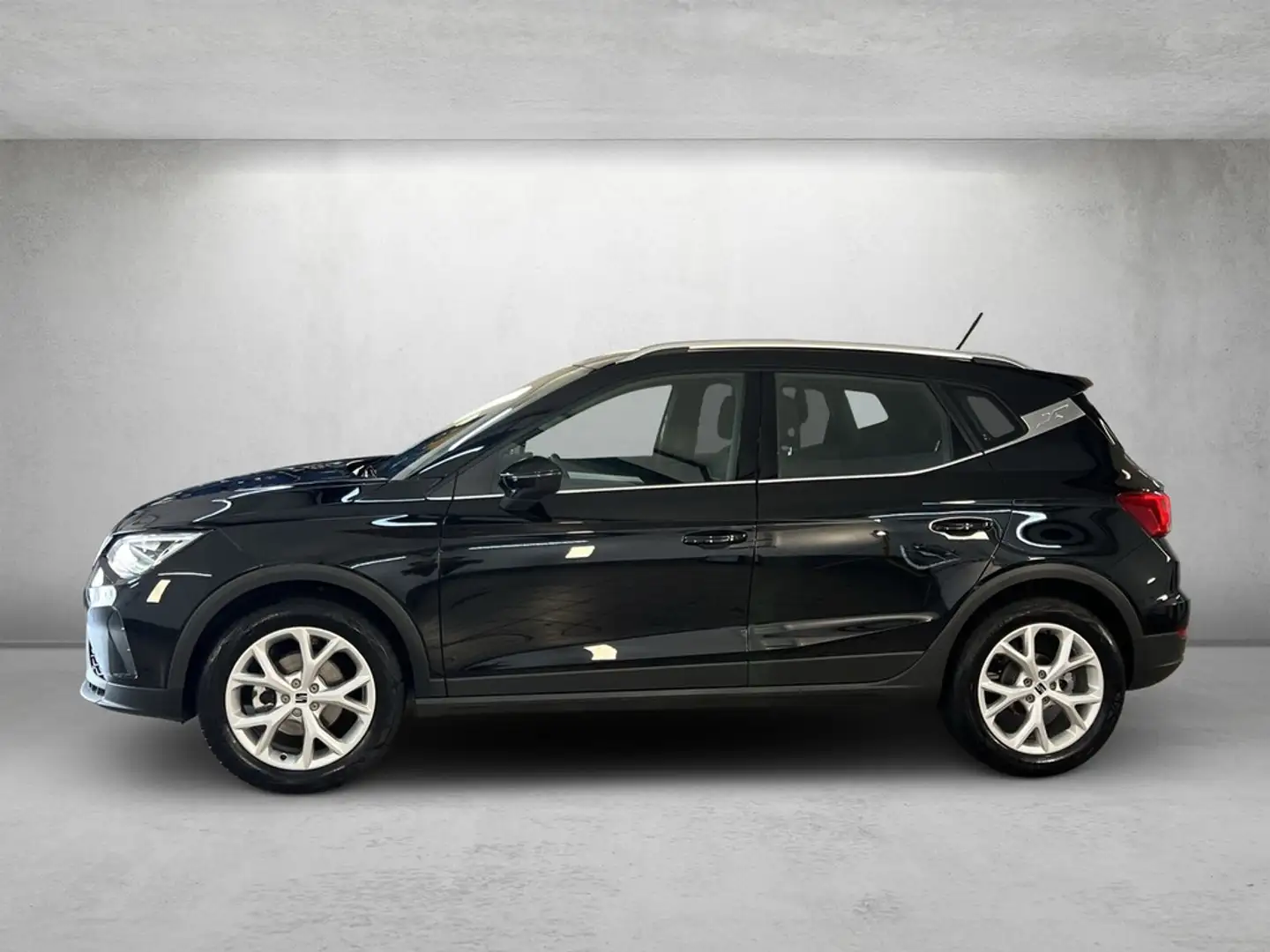 SEAT Arona 1.5 TSI DSG FR *Navi*LED* Schwarz - 2