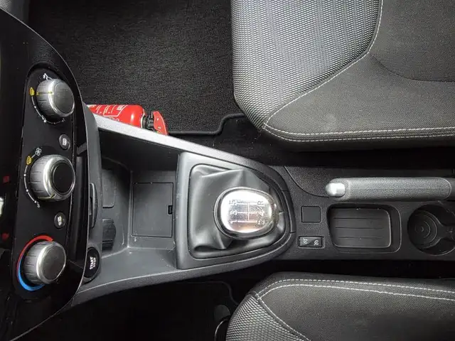 Renault Clio view 12