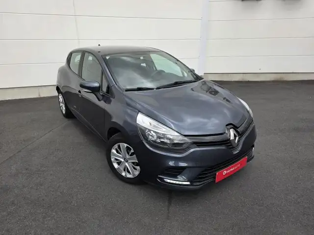 Renault Clio view 3