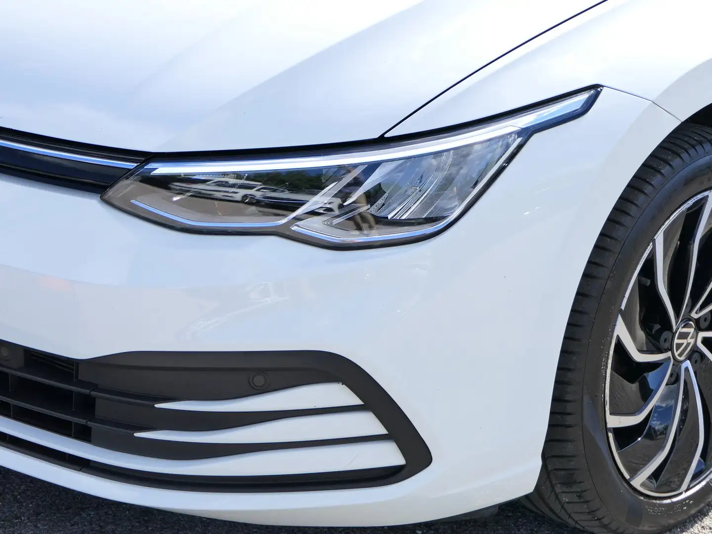 Volkswagen Golf Life TSI Weiß - 2