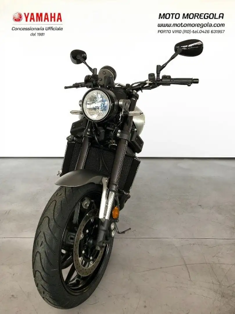 Yamaha XSR 900 Argento - 2