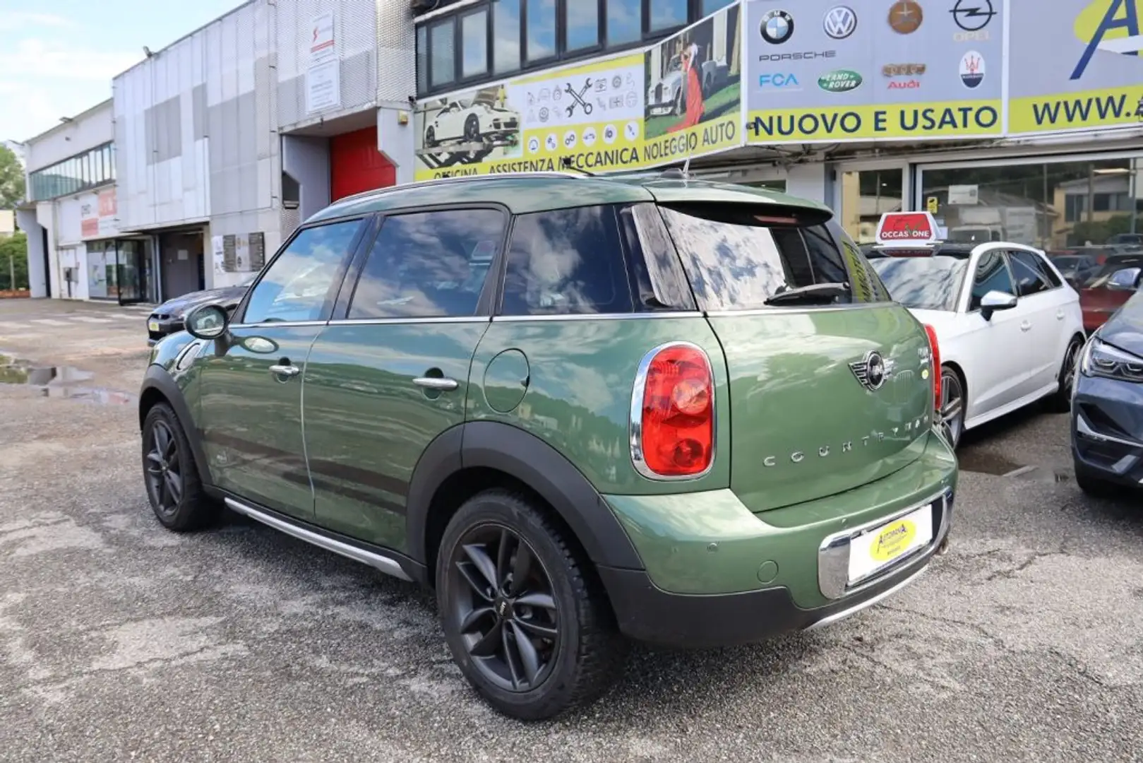 MINI Cooper D Countryman 1.6 Park Lane Plus ALL4 Zelená - 2