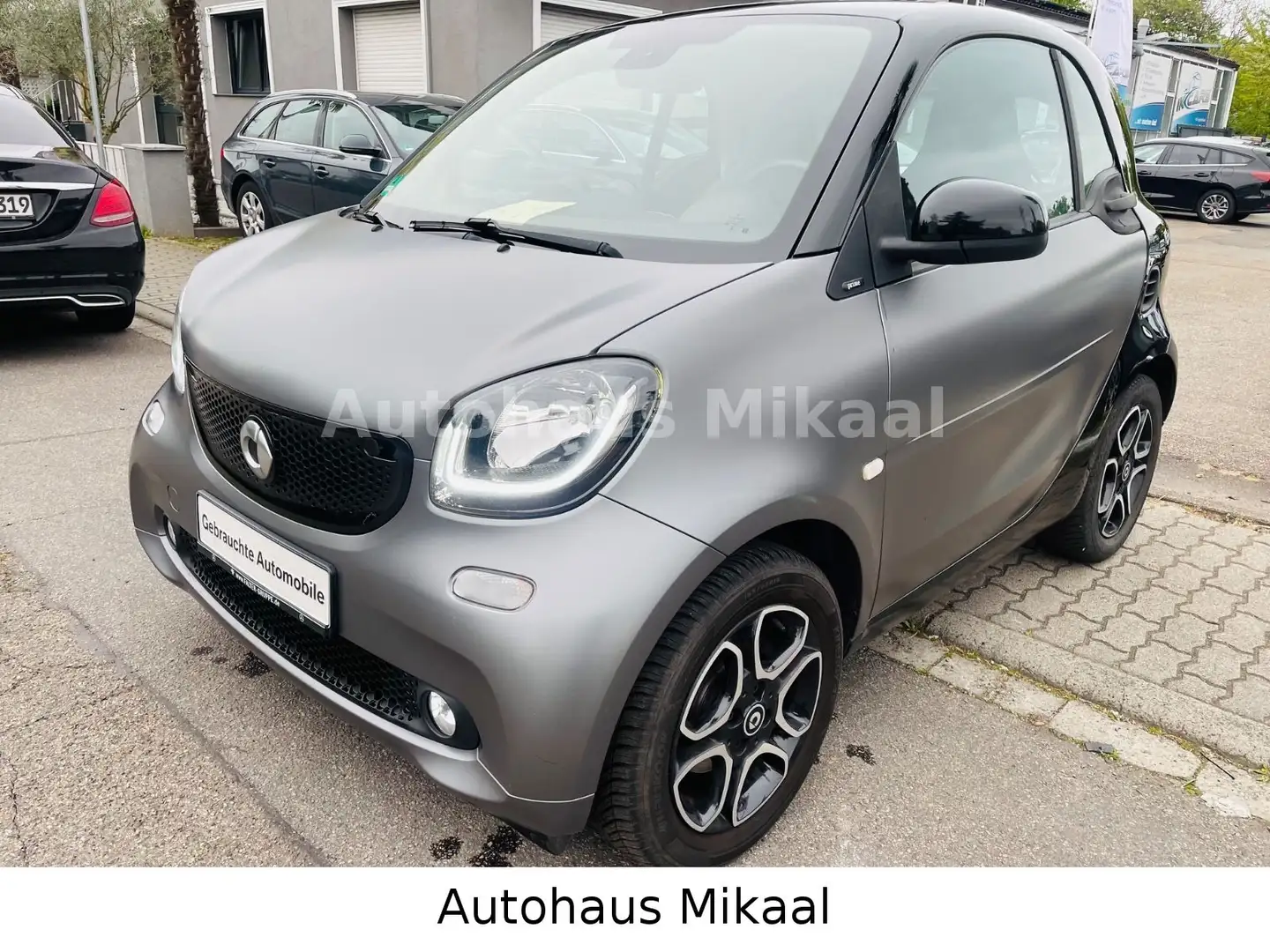 smart forTwo fortwo coupe Basis 66kW Zwart - 2