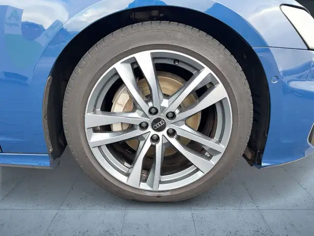 Audi A6 view 7