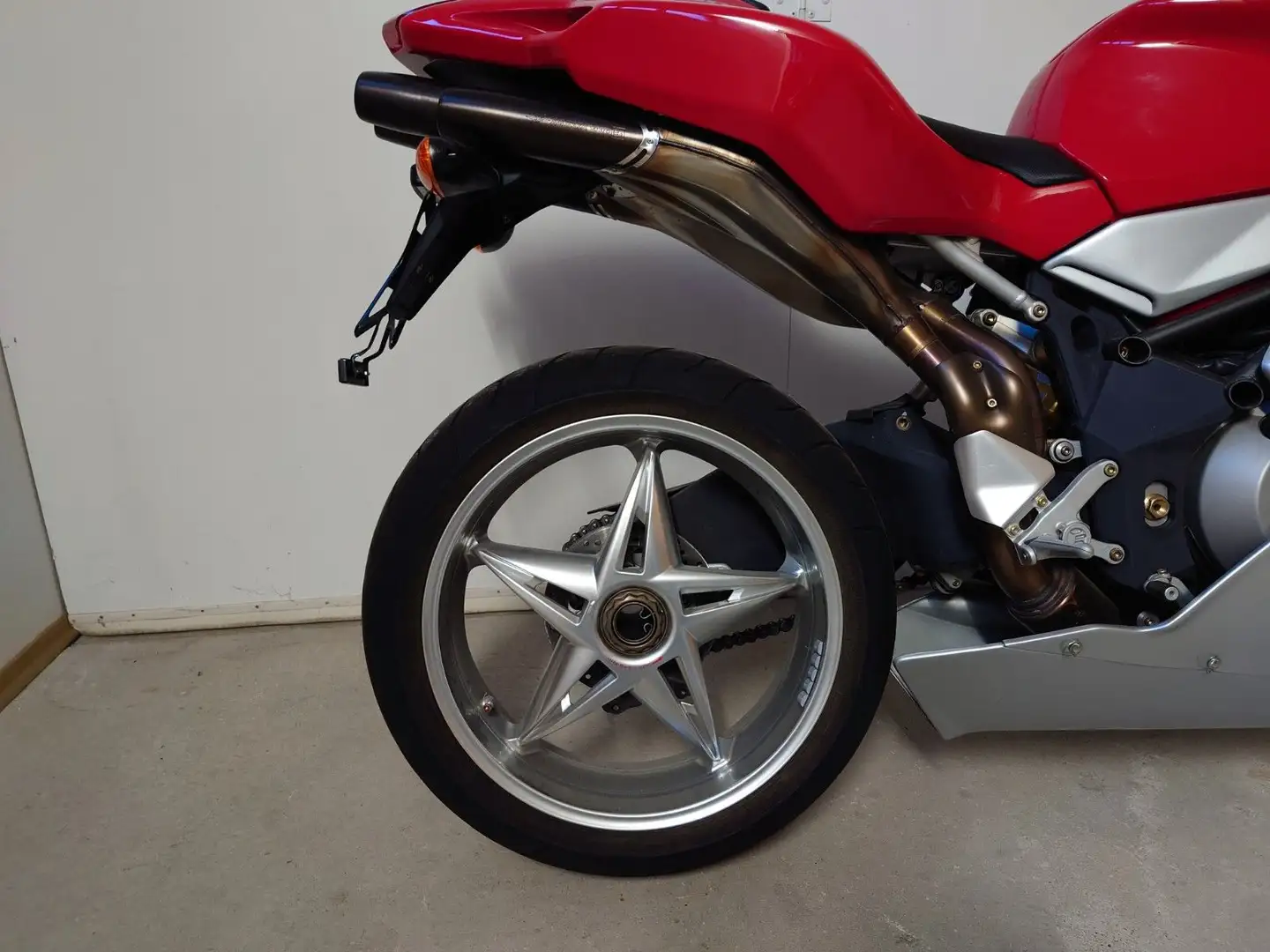 MV Agusta F4 1000 S / AGO Rouge - 2