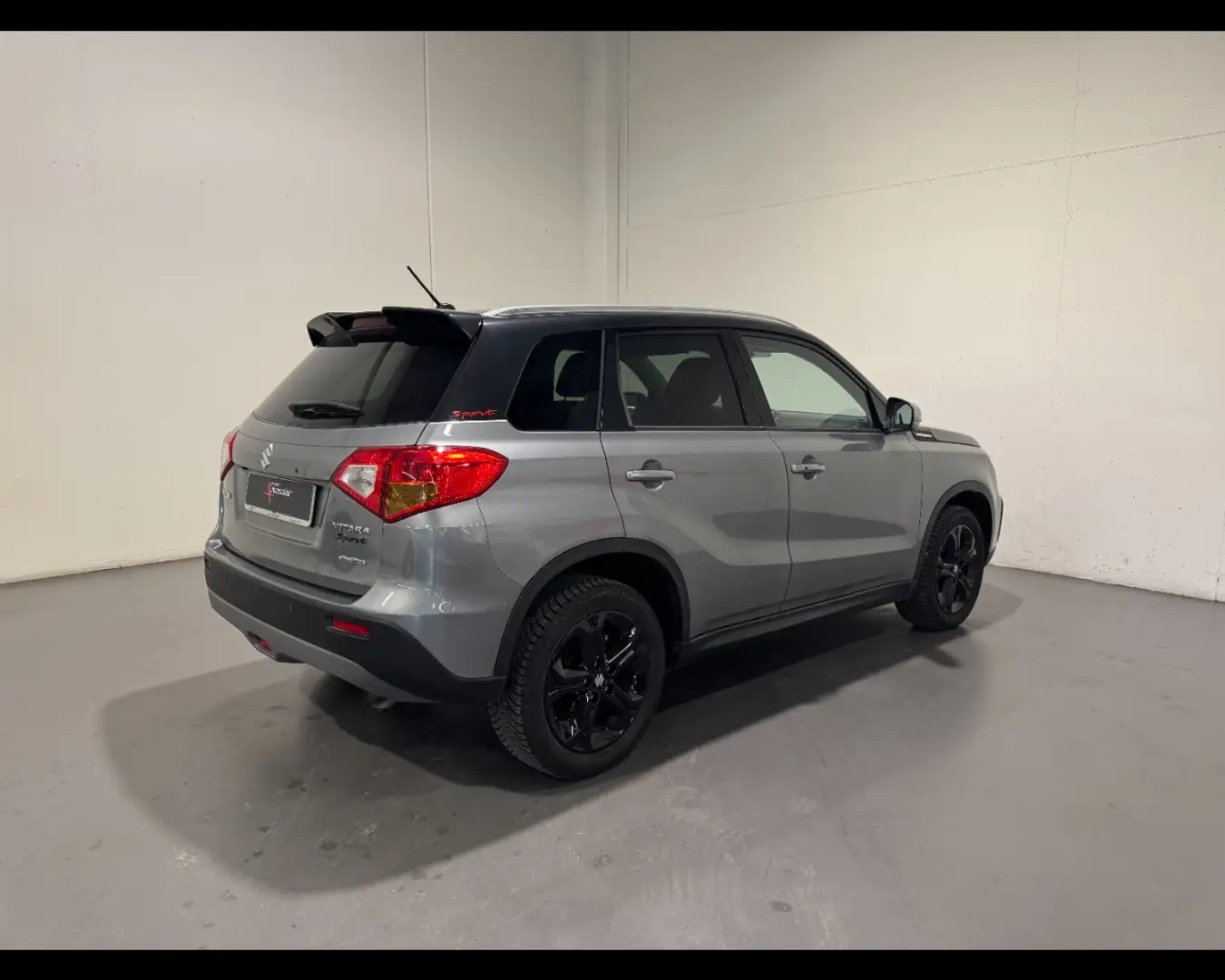 Suzuki Vitara 1.4 4WD BOOSTERJET Grau - 2