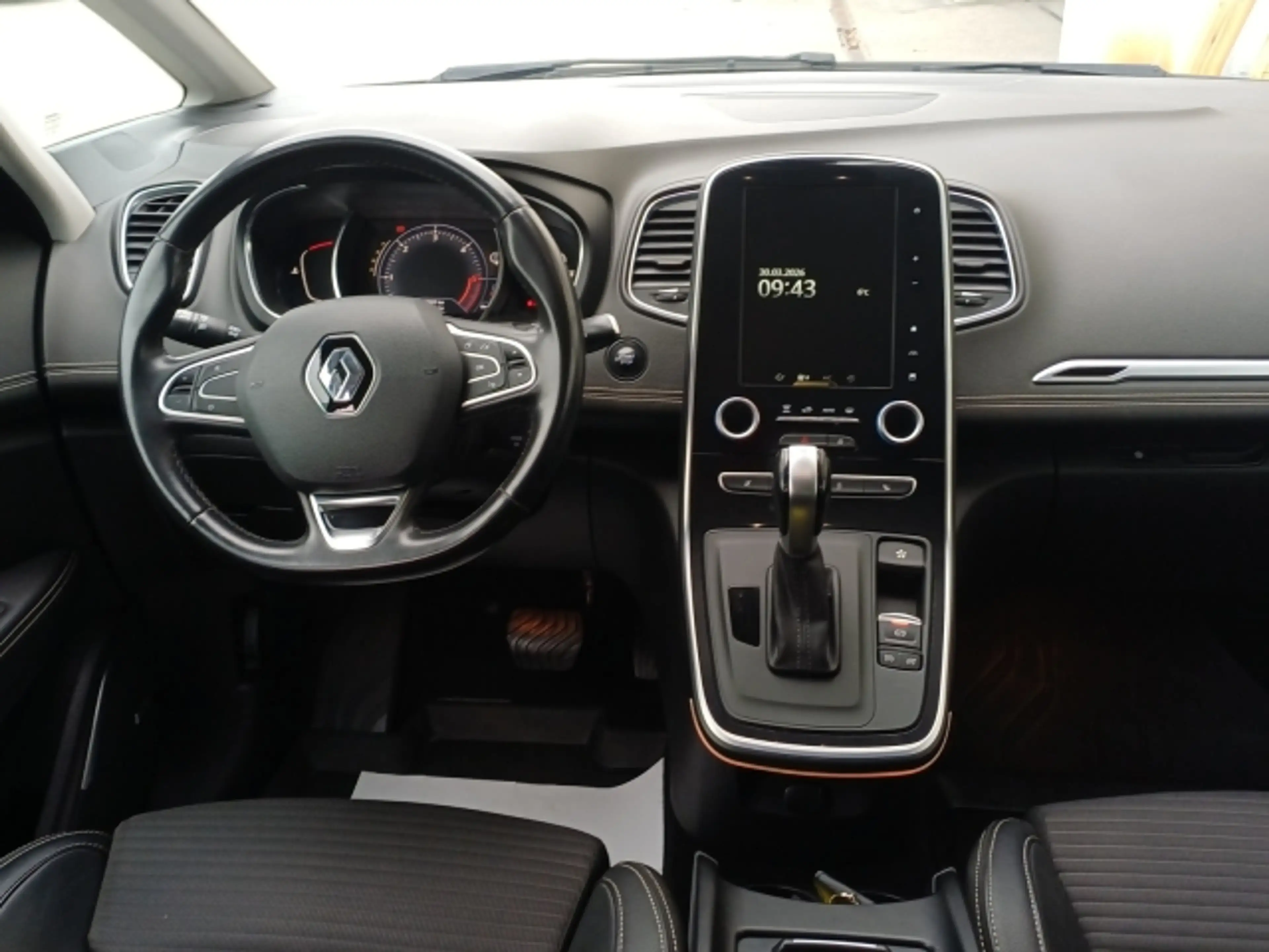 Renault Scenic IV BOSE ENERGY dCi 160 EDC !! Neuzugang !! — photo 7