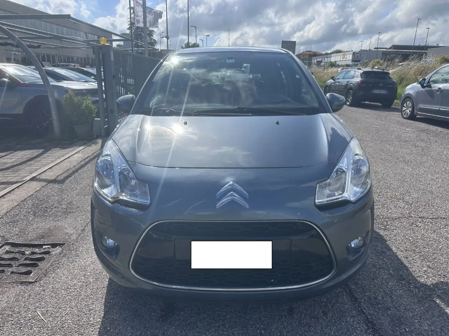 Citroen C3 1.4 HDi 70 CV Seduction Grau - 2