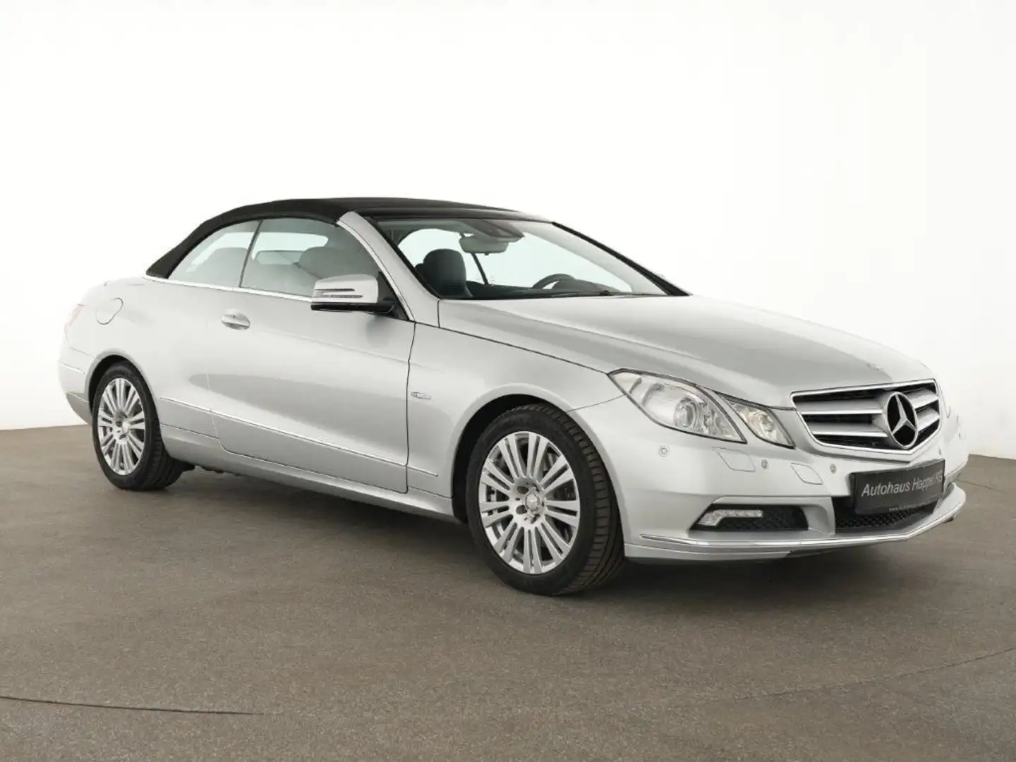 Mercedes-Benz E 250 Klasse CDI Cabrio  I PDC I Airscarf Silber - 1