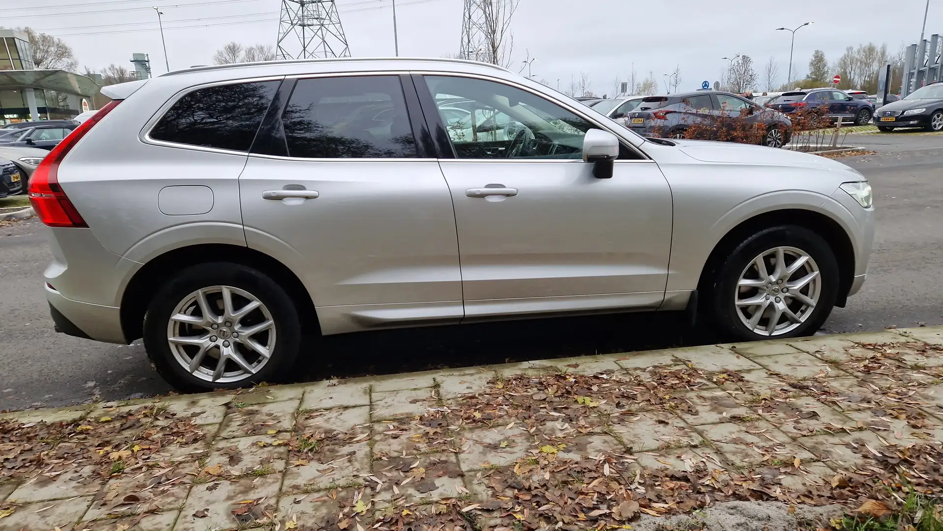 Volvo XC60 XC60 2.0 TE AWD Mo.Pro Silver - 1