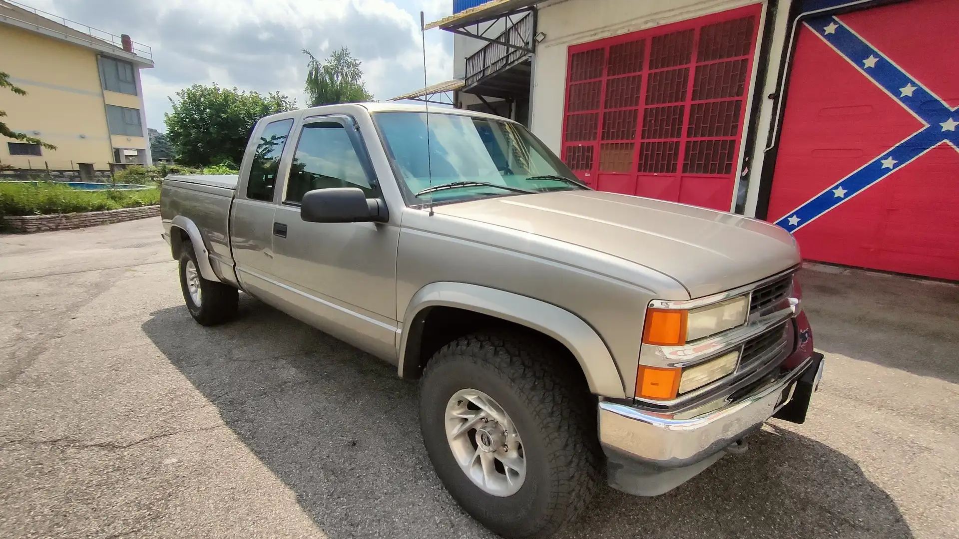 Chevrolet Silverado 4x4 5.7 V8 Beige - 2