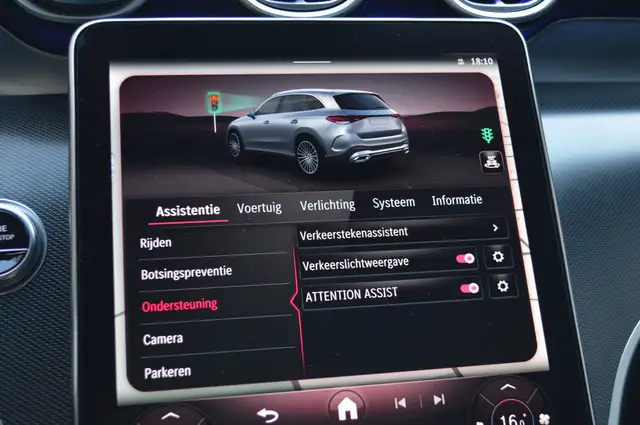 Mercedes-Benz GLC view 22