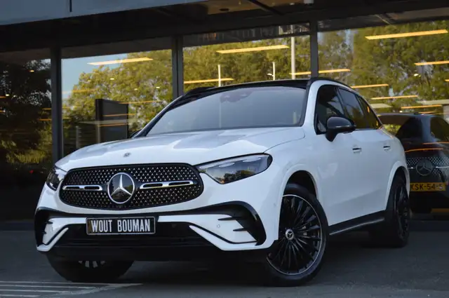 2023 Mercedes-Benz GLC in White for sale