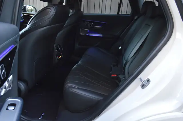 Mercedes-Benz GLC view 11