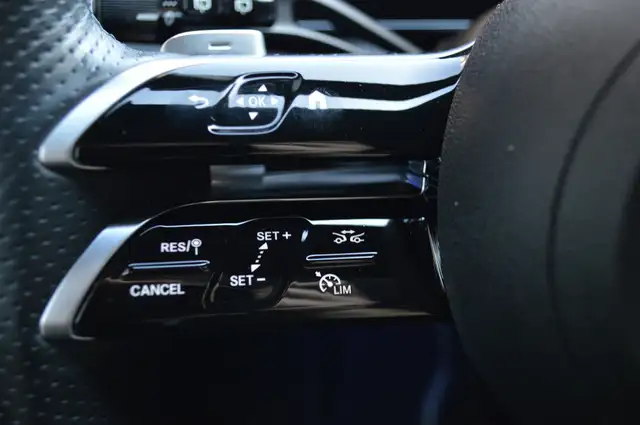 Mercedes-Benz GLC view 15