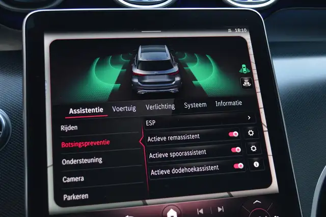 Mercedes-Benz GLC view 21