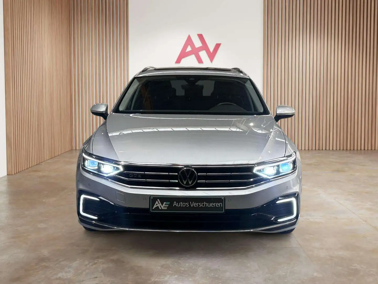 Volkswagen Passat Variant GTE 1.4 TSI PHEV ** Pano Trekhaak ACC Argent - 2