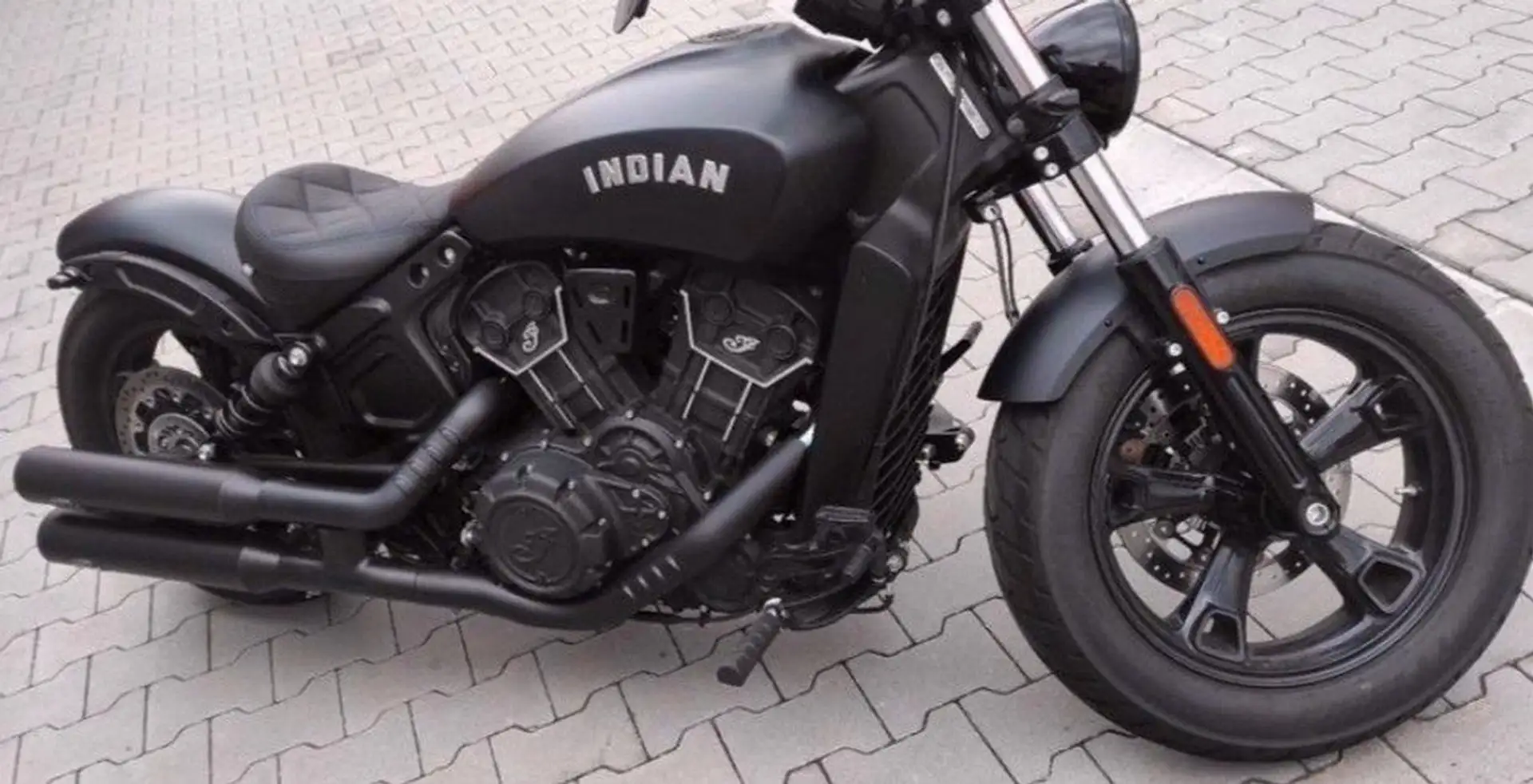 Indian Scout Bobber Sixty Negro - 2