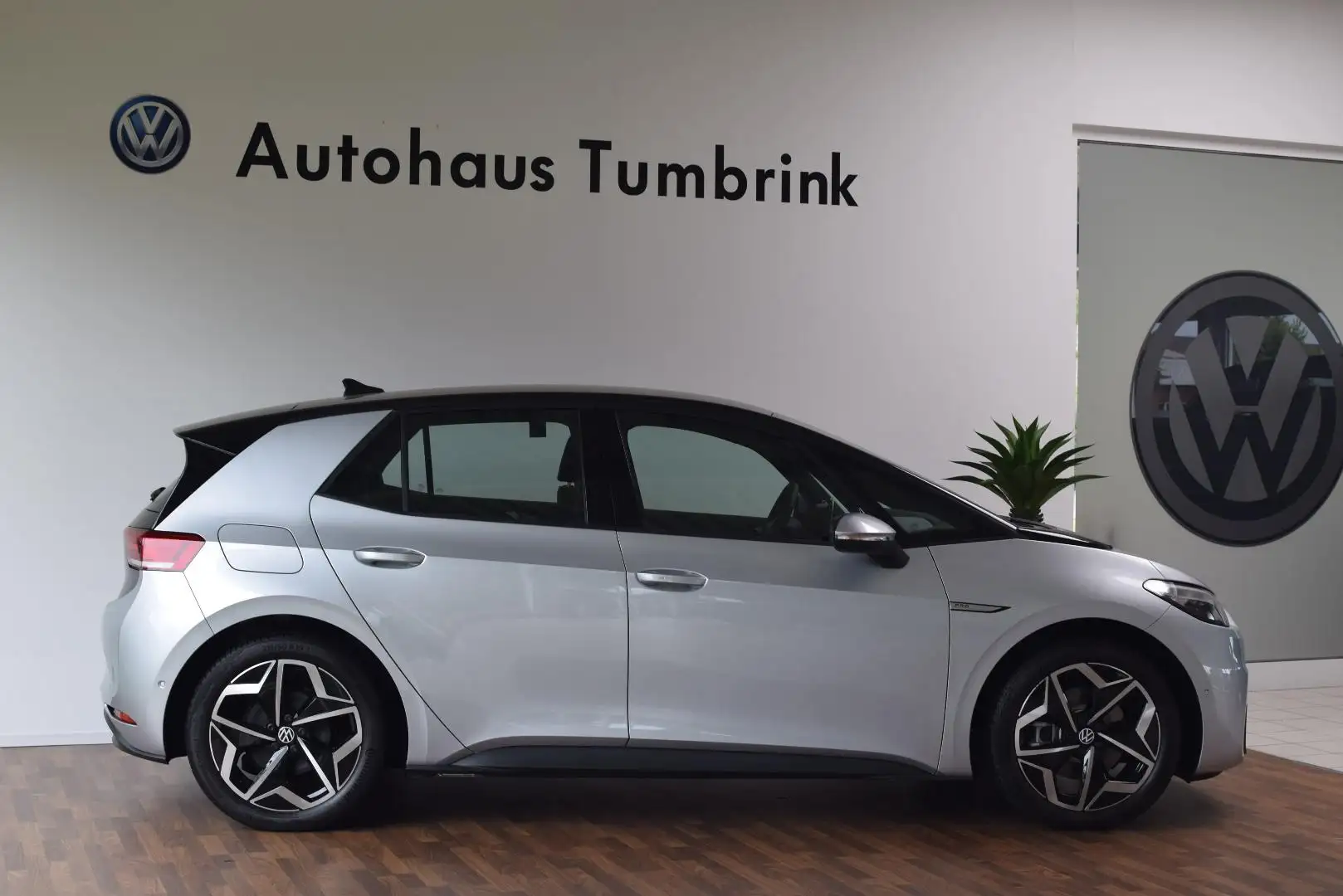 Volkswagen ID.3 Pro Performance Silber - 2