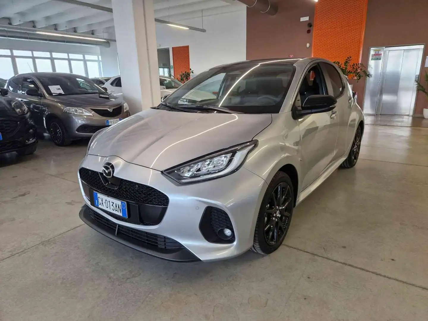 Mazda 2 2 FULL HYBRID HOMURA PLUS Argento - 1