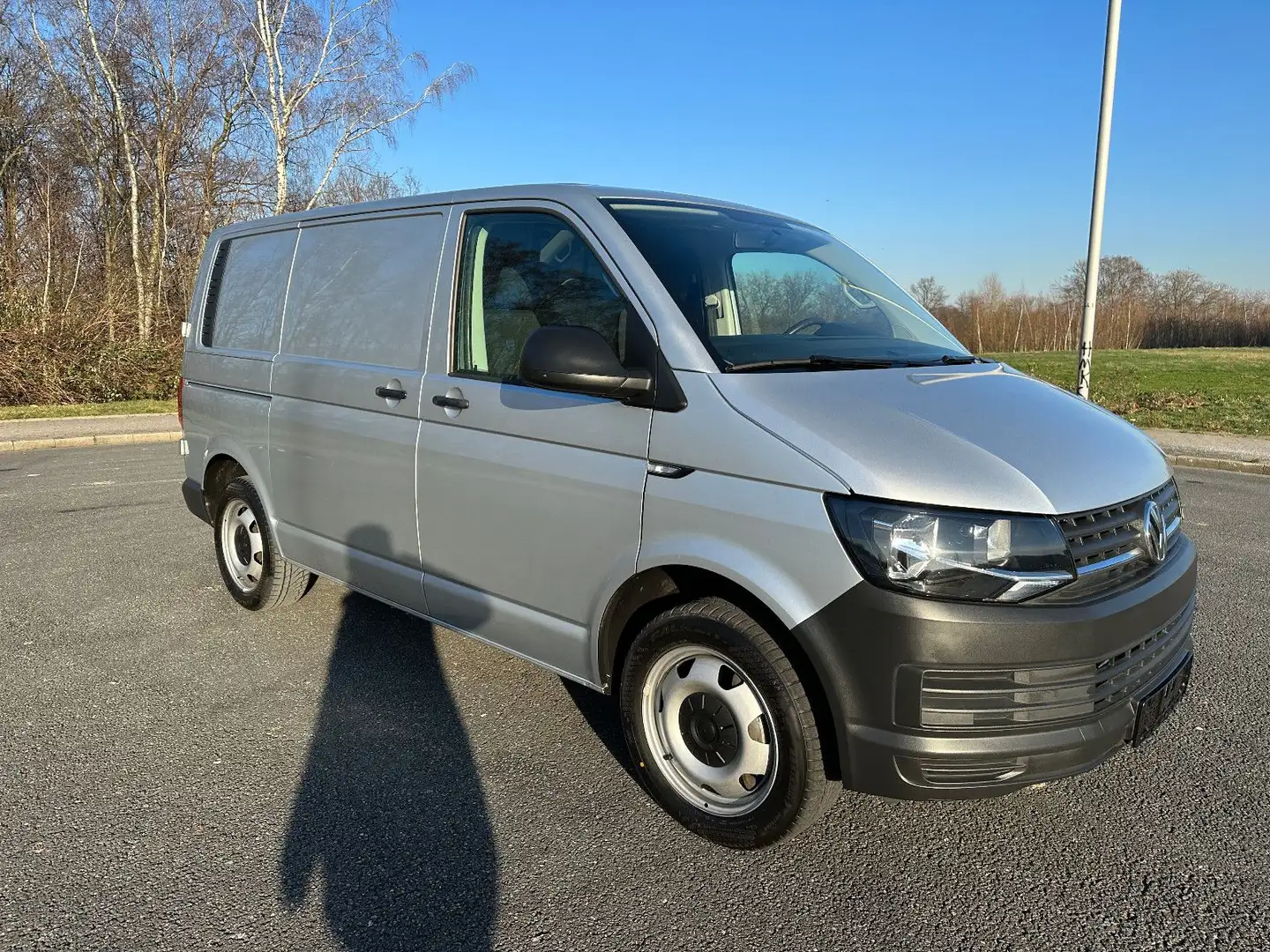 Volkswagen T6 Transporter Kasten + Service neu + 1. Hand + Argent - 2