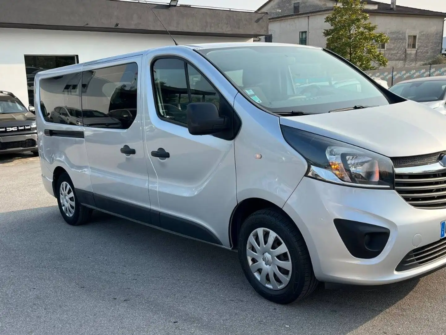 Opel Vivaro 27 1.6 BiTurbo S&S EcoFLEX PC-TN Combi Grigio - 2