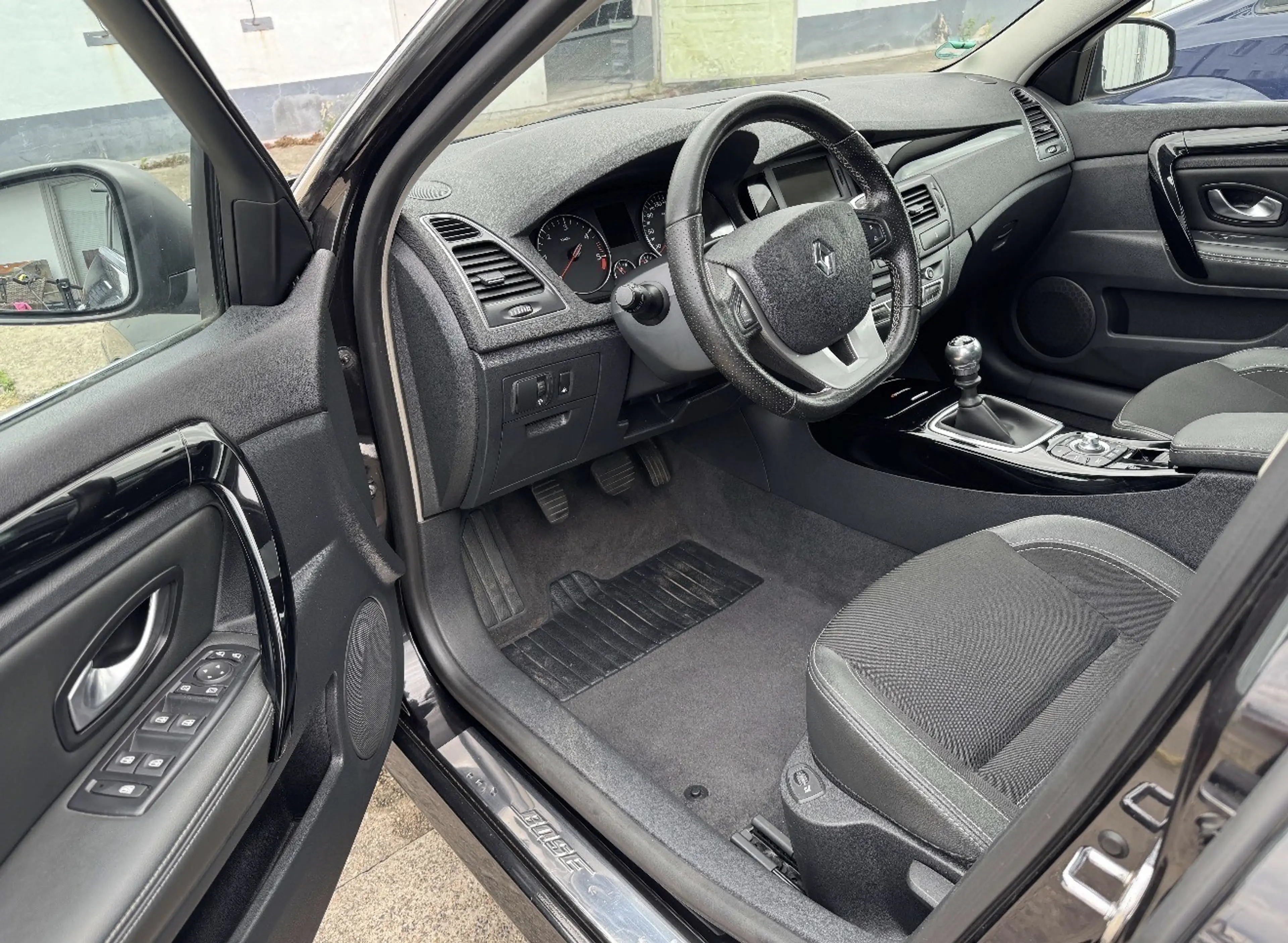 Renault Laguna BOSE Edition, Navi, Teilleder — photo 4