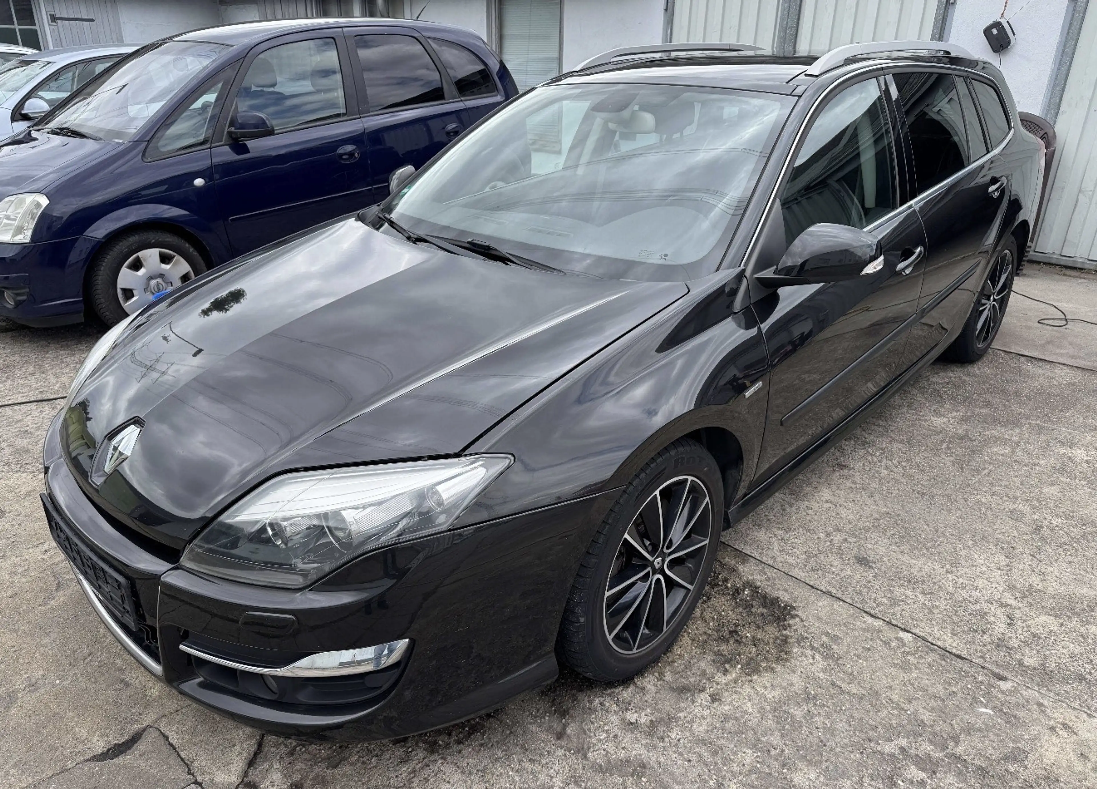 Renault Laguna BOSE Edition, Navi, Teilleder