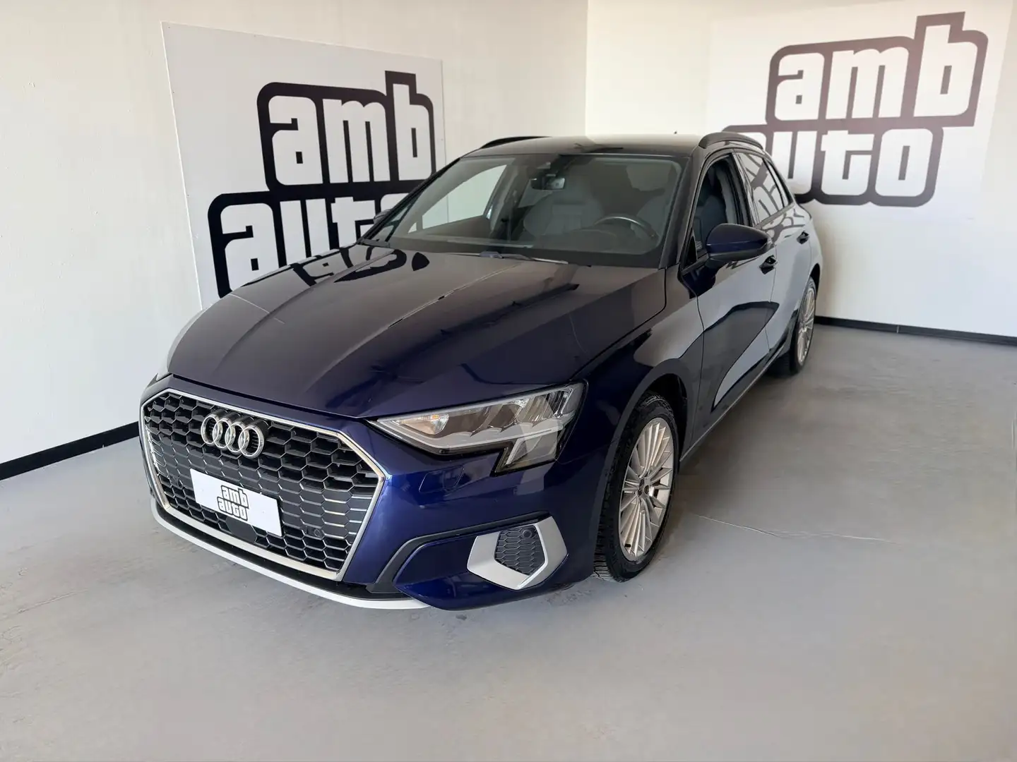 Audi A3 A3 Sportback 30 1.0 tfsi mhev Business s-tronic Bleu - 1