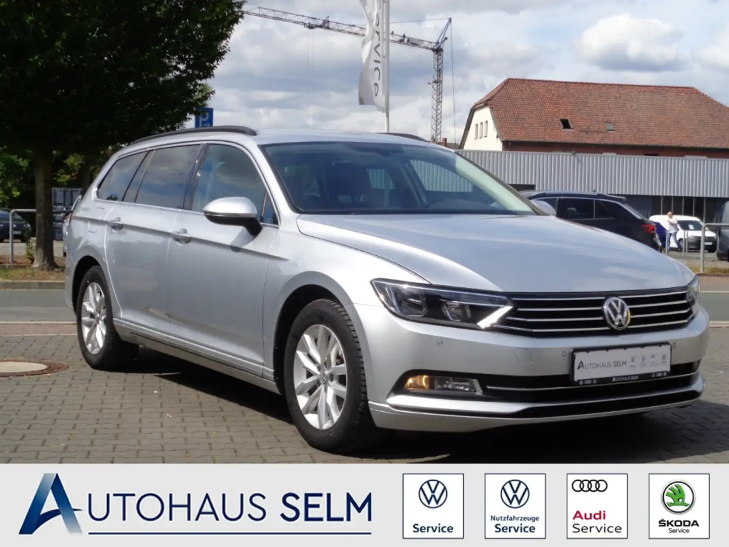 Volkswagen Passat Variant 2.0 TDI ComfortlineAHK-klappbar Navi ACC Argent - 1