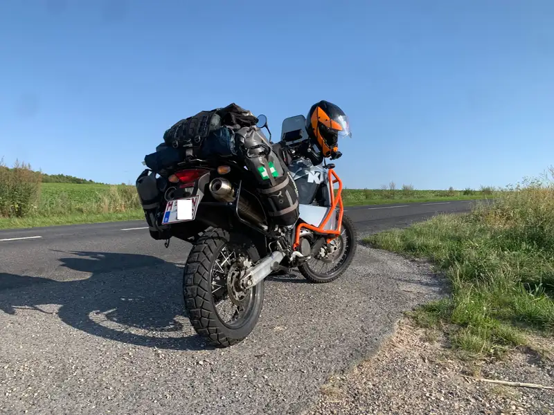 KTM 950 Adventure - foto 7