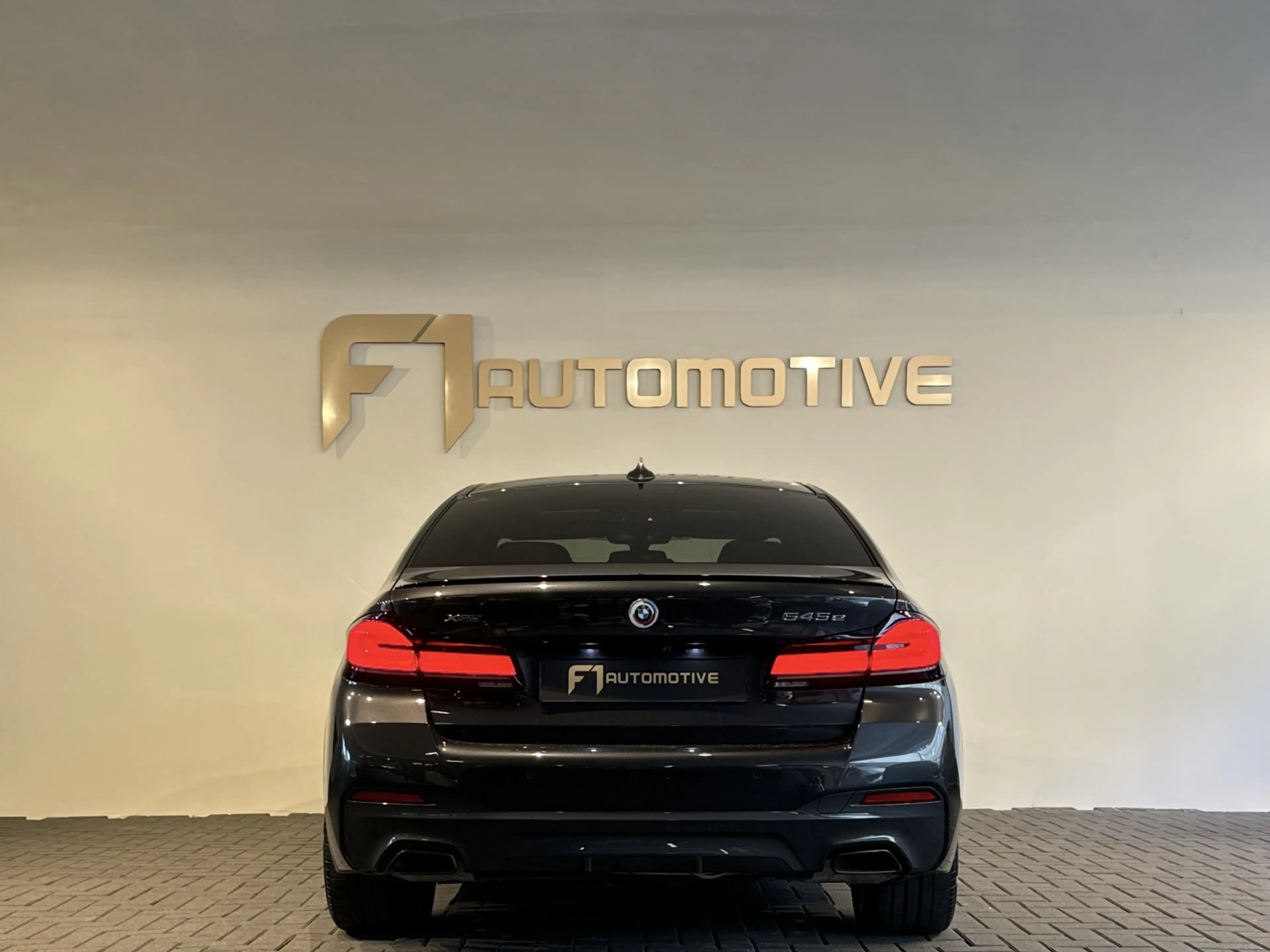 BMW 545 5-serie 545e xDrive Pano|HuD|Drive Assist|Stoelven — photo 9