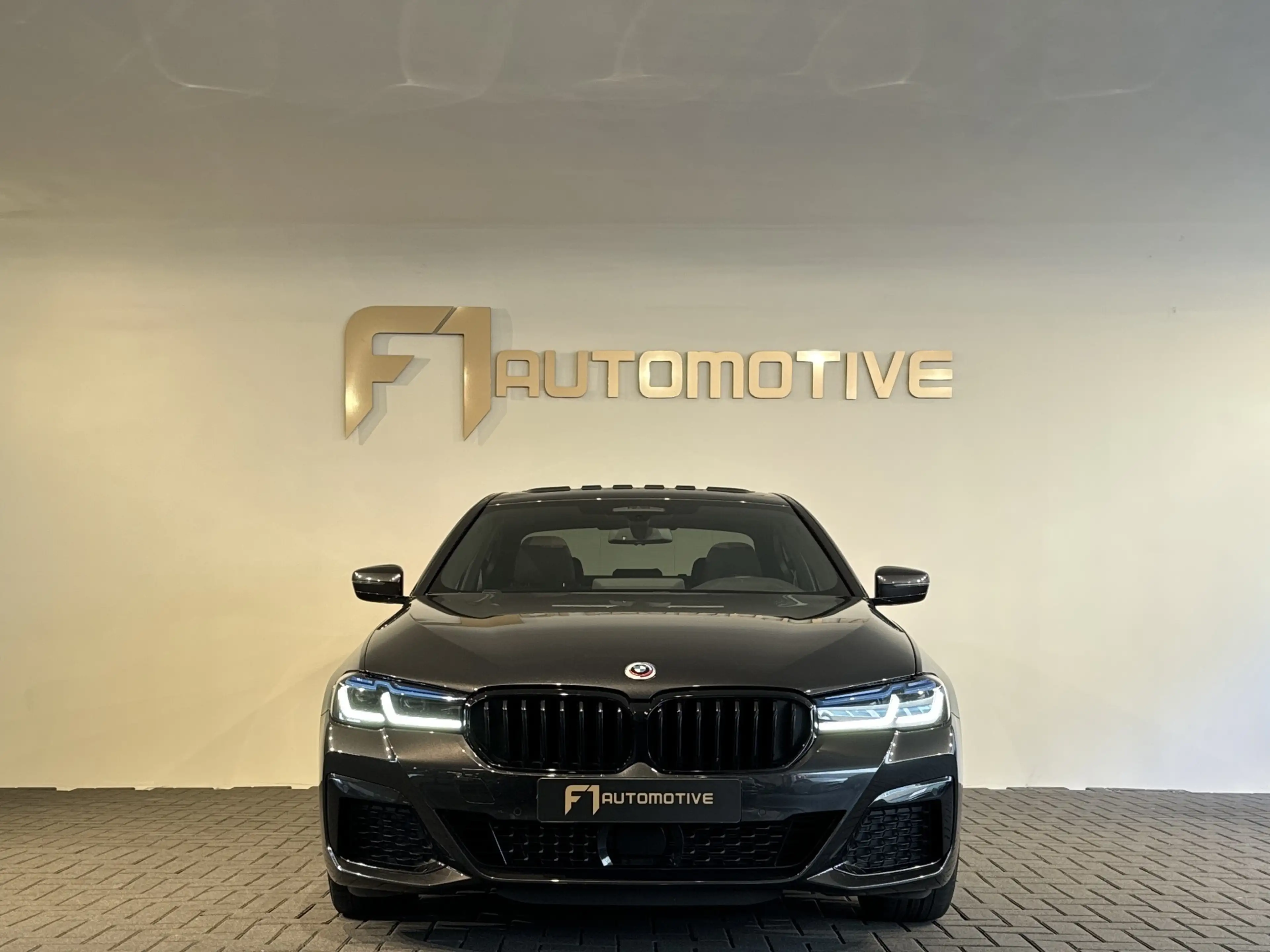 BMW 545 5-serie 545e xDrive Pano|HuD|Drive Assist|Stoelven — photo 5