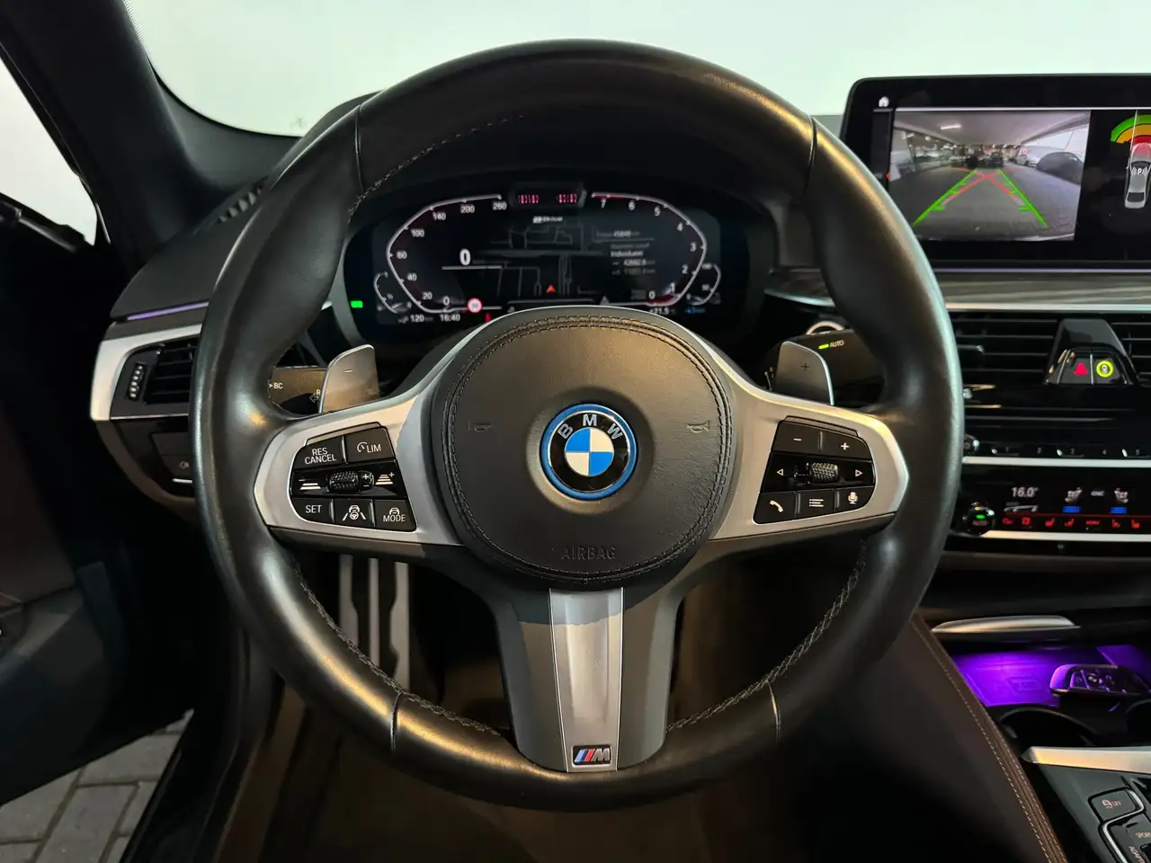 BMW 545 5-serie 545e xDrive Pano HuD Drive Assist Stoelven, миниатюра 7