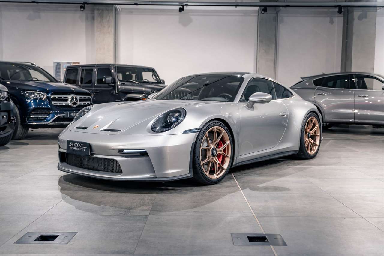 Porsche 992 GT3 Touring